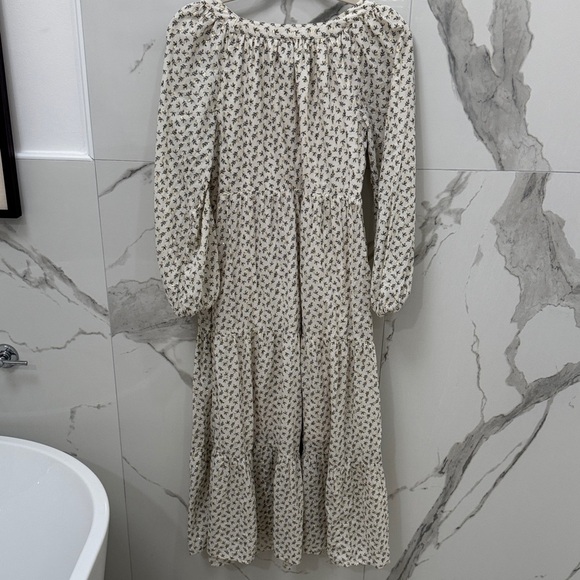 Old Navy Cream Floral Long Sleeve Dress - Picture 6 of 8